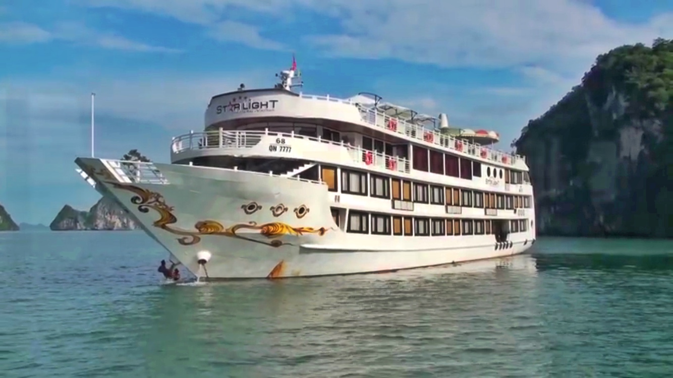 5-Star Starlight Cruise - Halong Bay