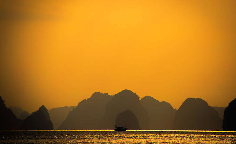 2-day cruise in Bai Tu Long bay from Hanoi