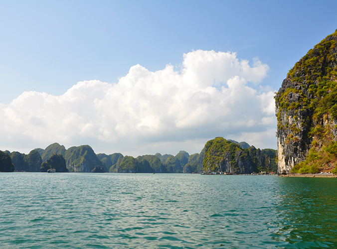 Cruise cat ba island