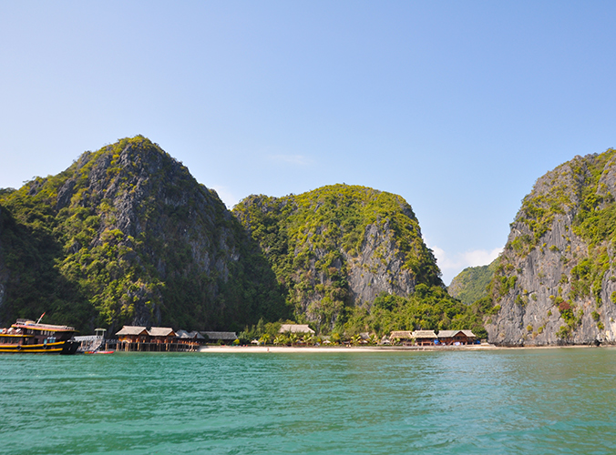 Namcat island bugalow suite room