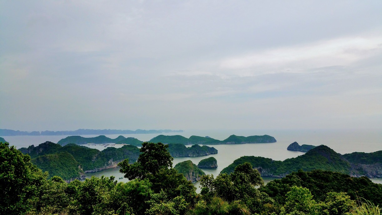 Nam Cat island 