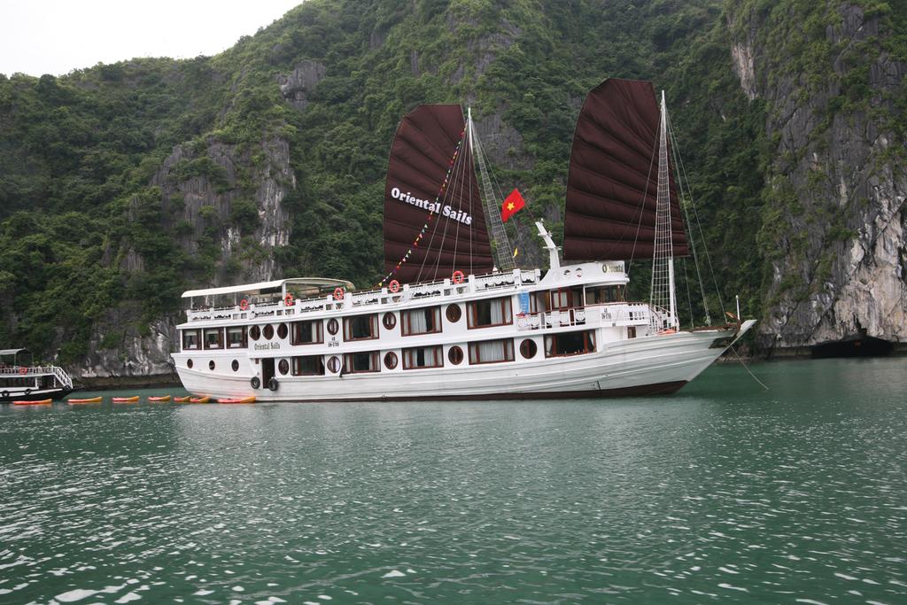 3 Star Oriental Sails - Halong Bay