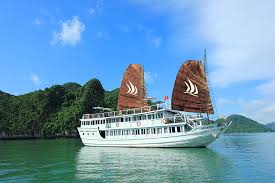 Pelican cruise, Ha Long Bay